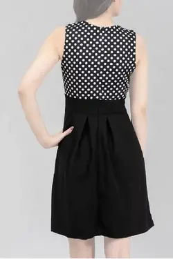 پیراهن خال خالی