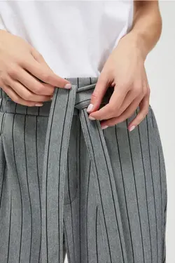 شلوار پارچه ای راه راه