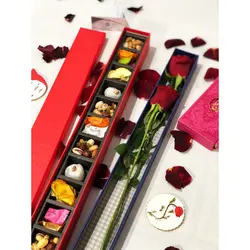 پک یلدایی تنقلات و گل و حافظ