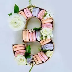 باکس چوبی حروف گل و ماکارون