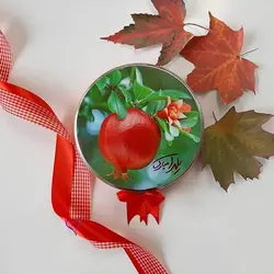 پک شکلات یلدایی گرد کوچک با پسته یا انار