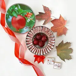 پک شکلات یلدایی گرد کوچک با پسته یا انار