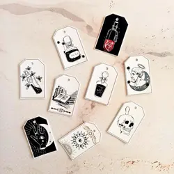 تگ مقوایی 9 عددی - تگ آویز با تم دارک وایبز