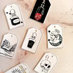 تگ مقوایی 9 عددی - تگ آویز با تم دارک وایبز