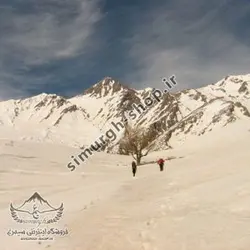 ترک مسیر قله شاهان کوه استان اصفهان - طرح سیمرغ - لوازم کوهنوردی سیمرغ