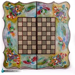 تخته نرد و شطرنج خاتم با نگارگری سیمرغ بر زمینه صدف دالبری 50*50