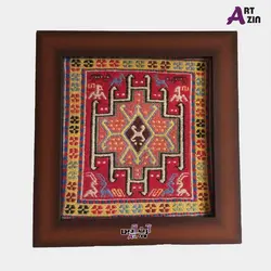 تابلو گلیم دستبافت ورنی سنتی مدل آذربایجان و اردبیل - سایز 35*35 سانتی کد: 183