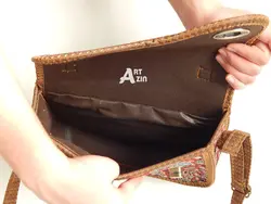 کیف زنانه شیک دوشی سنتی ترمه جگری کد : 4 - 507 - گروه هنری آرت آذین