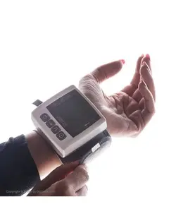 فشارسنج مچی دیجیتال سانی تاس مدل Sanitas SBC21