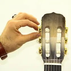 گیتار ایران ساز مدل  F700