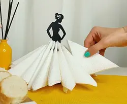 جا دستمال کاغذی بالرین چوبی طرح عروس