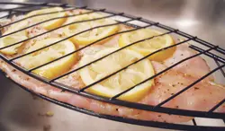 توری مخصوص کباب کردن ماهی