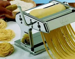 چرخ خمیرزن و رشته کن Marcato Ampia
