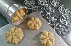 دستگاه بیسکویت زن خانگی