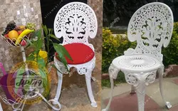 صندلی طاووسی یا چکاوک آلومینیومی