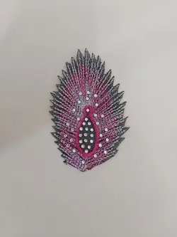 تیکه دوزی پشت چسب