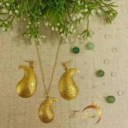 نیم ست طلا ۱۸ عیار ترمه چکشی تاج ماه