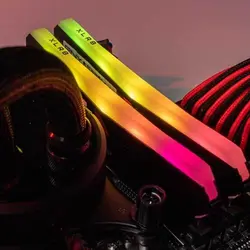 رم پی‌ان‌وای XLR8 Gaming EPIC-X RGB™ DDR4 دوتایی با باس 4000 مگاهرتز و ظرفیت 16 گیگابایت