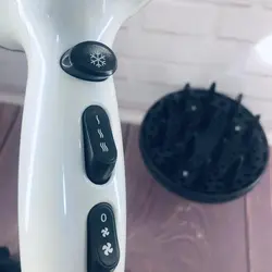 سشوار دیسپانسردار جیمی Gemei GM-105
