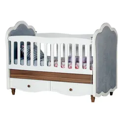 تخت نوزاد کاملیا