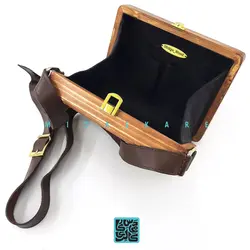 کیف چوبی شماره دوزی با بند چرمی کد GIN-1301