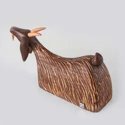 مجسمه چوبی پورشیخ طرح بز