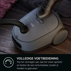 جاروبرقی آاگ سری 6000 مدل AB61