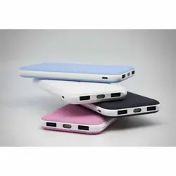 پاوربانک تسکو مدل TP 840 N با ظرفیت ۱۰۰۰۰ میلی آمپر ساعت