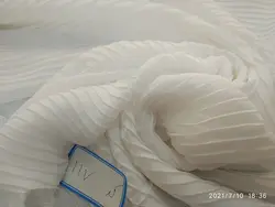 پارچه حریر پلیسه سفید کد 117