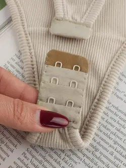 بادی یقه قایقی آوین