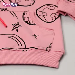 ست هودی و شلوار سوپر پنبه لاکرا دار اسلش بند‌دار طرح فضایی کد 2782