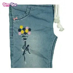 شلوارک جین راسته پاپیون‌دار طرح دختر بادکنک به دست کد 2586