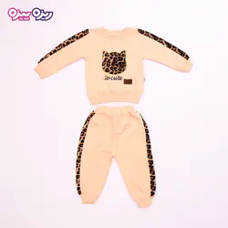 ست بلوز و شلوار سوپر پنبه لاکرا دار اسلش استیکردار طرح LO cute کد 2716