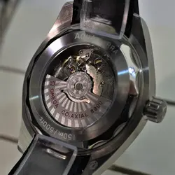 OMEGA SEAMASTER AUTOMATIC AXIAL8900 اومگا اتومات مکانیکی ،، شیشه سافایر کریستال ،، صفحه سبز