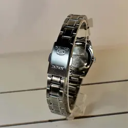 SEIKO 5 4S26-05X1 زنانه ساخت ژاپن سیکو 5 زنانه با موتور قدرتمند ژاپن ** درب استیل ** با تقویم روزشمار و ایام هفته لاتین و فارسی