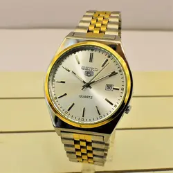 SEIKO 5 D6284 ساخت ژاپن سیکو موتور ژاپن دورنگ صفحه نقره ای ، فول استیل ، تقویم دار
