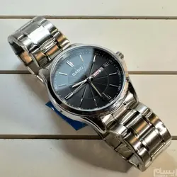 CASIO WATCH MTP-1183A ساخت ژاپن کاسیو با موتور قدرتمند ژاپن ** صفحه مشکی طرح دار ** درب استیل **دو تقویم روزشمار و ایام هفته