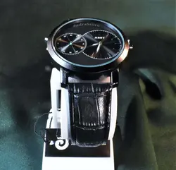 ABBYGALE watch طرح جدید ابی گل 2 موتوره با بغل ثانیه بزرگ تقویم دار طراحی استثنایی و بی نظیر کلا مشکی براق