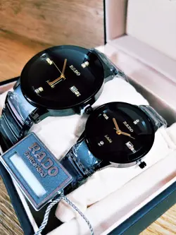 RADO WATCH jubile موتور ژاپن رادو ست زنانه مردانه موتورباکیفیت نگین دار بهمراه تقویم ** مشکی درب استیل طرح سرامیک **