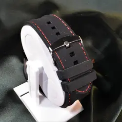 ROMANSON WATCH رومانسون تک موتوره نگین دار با صفحه زرشکی براق ** شیشه شفاف بندژله ای دور دوخت با صفحه ای ساده