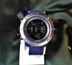 SUUNTO TRAVERSE دیجیتالی سانتو تمام دیجیتالی * فول امکانات * رنگ سرمه ای بادورشیشه نوک مدادی