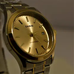 CASIO WATCH MTP1199 ساخت ژاپن کاسیو با موتور قدرتمند میوتا ژاپن ** صفحه طلای ** درب استیل ** با تقویم روزشمار ** دورنگ