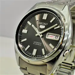 SEIKO5 SNXS79J1 -Cal-7S26 اتوماتیک خلبانی اورجینال سیکو 5 اتومات حرکتی ژاپن موتور سیکو 21 سنگ اصل ** فول استیل ** 2 تقویم صفحه نوک مدادی