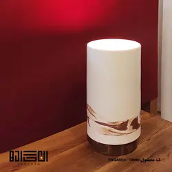 چراغ رومیزی بلوط 3
