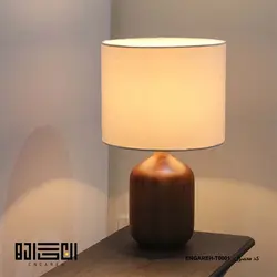 چراغ رومیزی بلوط 1