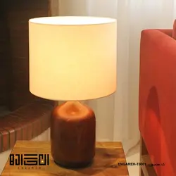 چراغ رومیزی بلوط 1