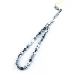 تسبیح پودر کهربا ۳۳ دانه سفید و سیاه با عطر لیمو کد T1097
