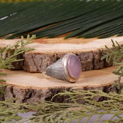 انگشتر نقره عقیق سوسنی معدنی با حرز امام جواد (ع)