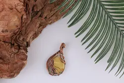 مدال سنگ سپتاریا سیم بافت شده با مس