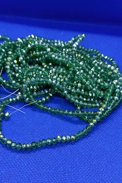 کریستال بندی سایز ۴ سبز هفت رنگ شیشه ای